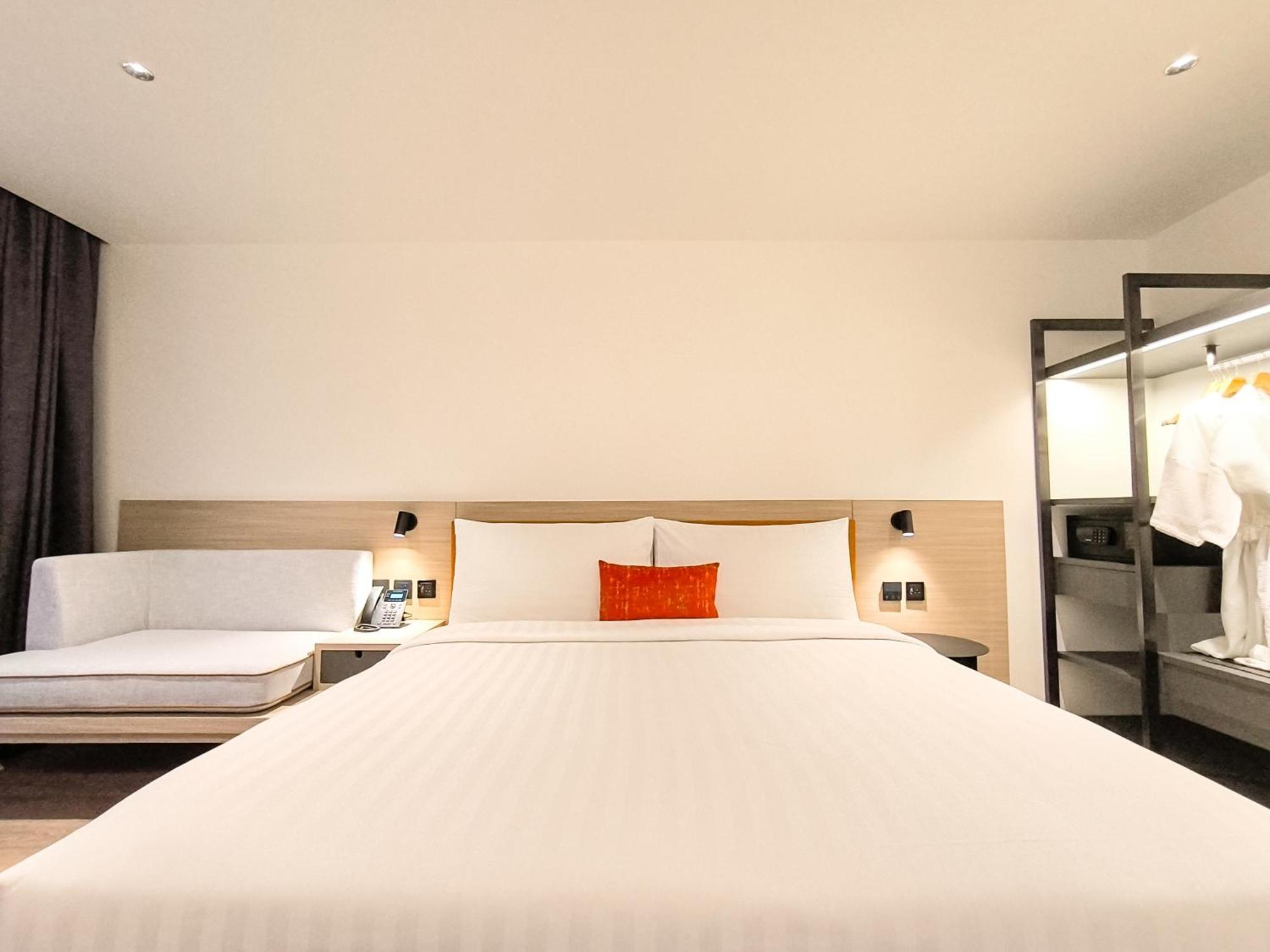 Citichic Sukhumvit 13 By Compass Hospitality - Newly Renovated Otel Bangkok Dış mekan fotoğraf